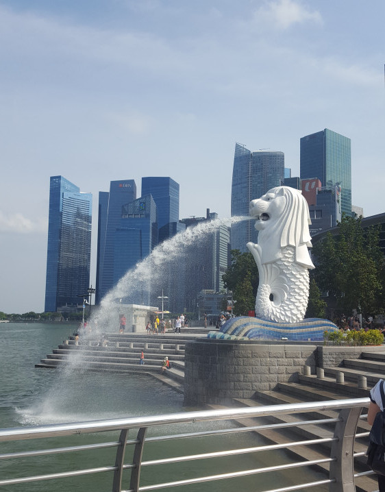 Merlion Icon of Singapore @cheeshi